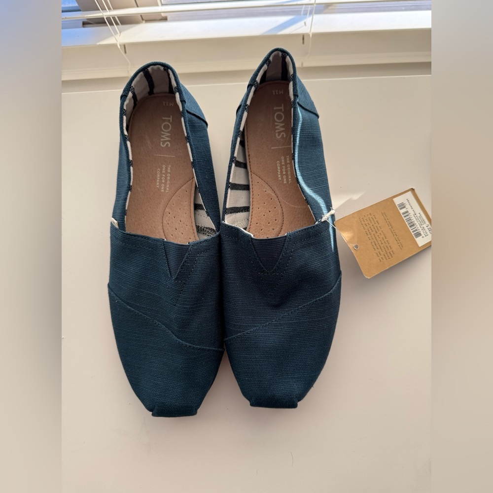 TOMS Men’s Classic Blue Shoes